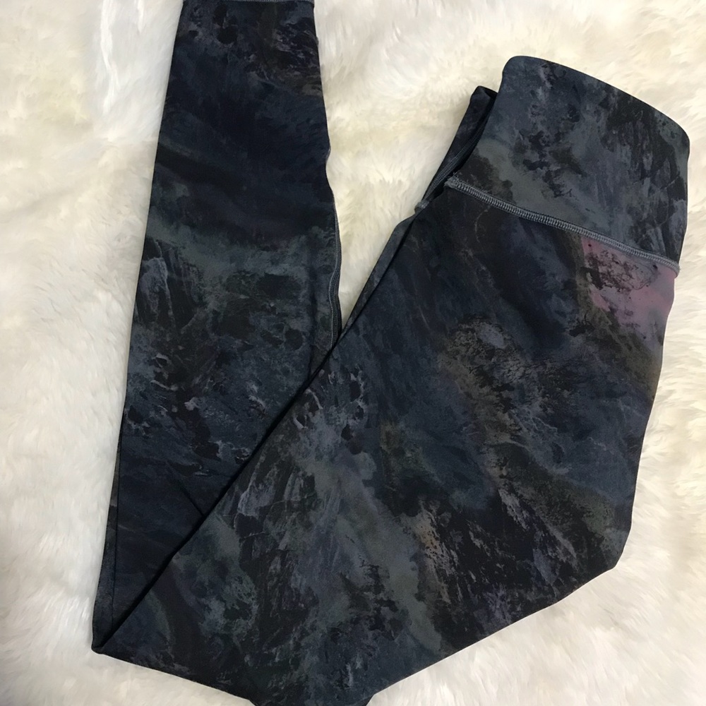LULU leggings